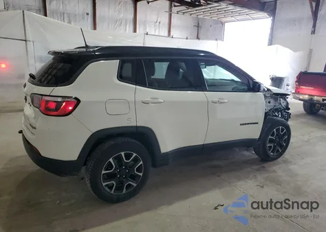 2019 Jeep Compass Trailhawk z USA, uszkodzony, nr VIN 3C4NJDDB2KT739530